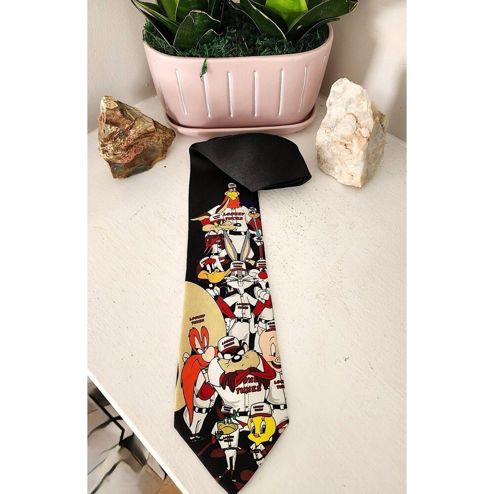 Warner Bros. Looney Tune Baseball Themed Men's Dress Tie - c. 1997